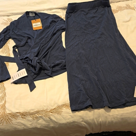 Dressblank wrap top and midi skirt set - Picture 1 of 2